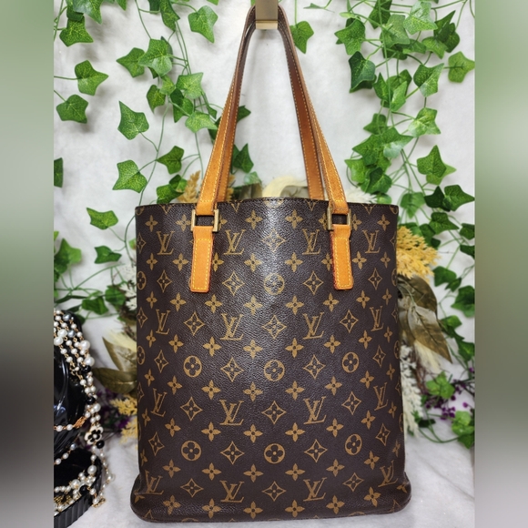 Authentic Louis Vuitton Monogram Vavin GM Tote with Dust Bag - Picture 4 of 17